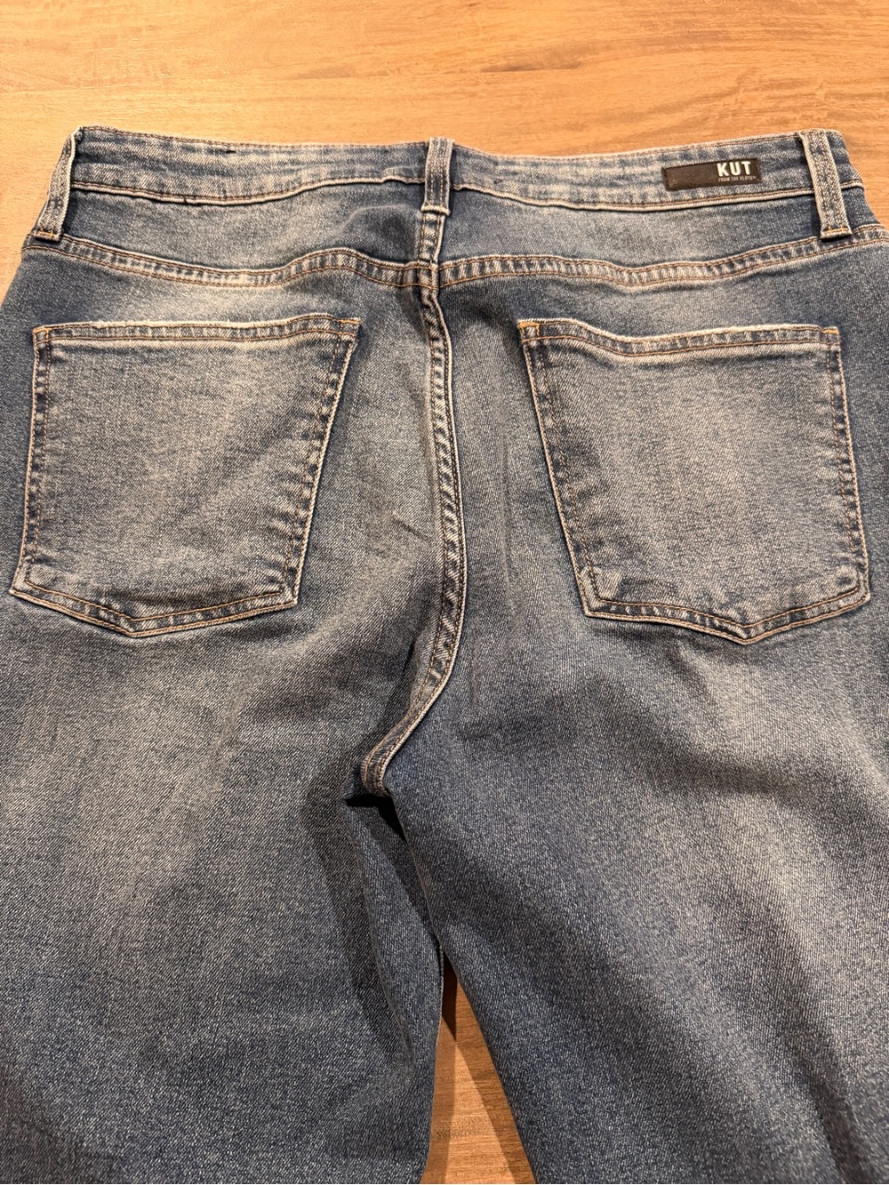 Kut from the Kloth Rachael High Rise Mom Jeans in Blue Wash - Picture 4 of 8